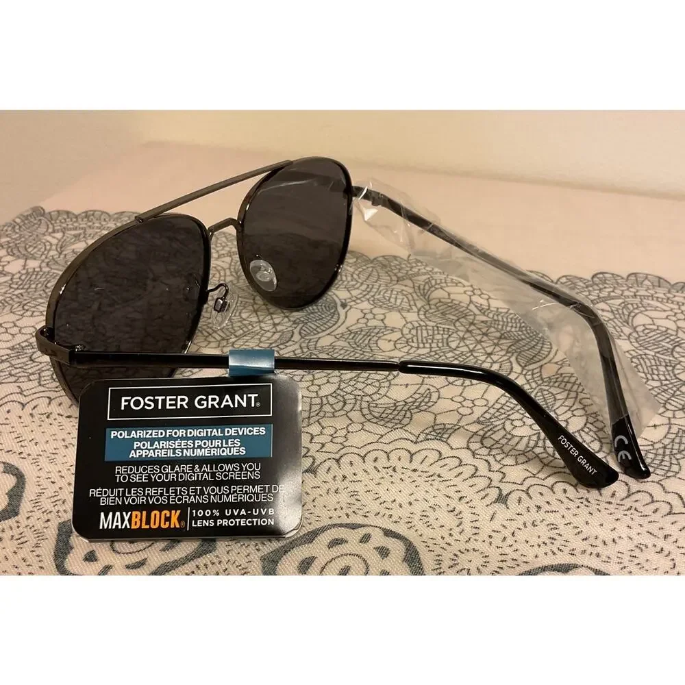 NWT Foster Grant Polarized Maxblock Sunglasses Dark Gray Aviator